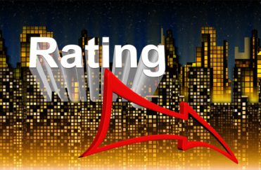 Bloomberg News: U.S. Gets a Debt Warning from Fitch as Stimulus Battle Rages